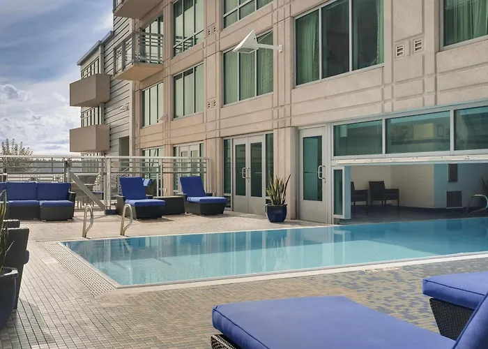 Seattle Marriott Waterfront Hotel